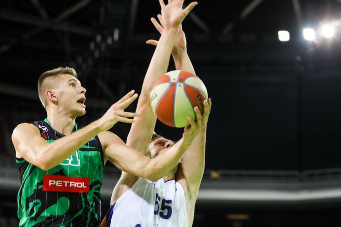 Olimpija je za uvod visoko premagala Mornar. | Foto: Matic Klanšek Velej/Sportida