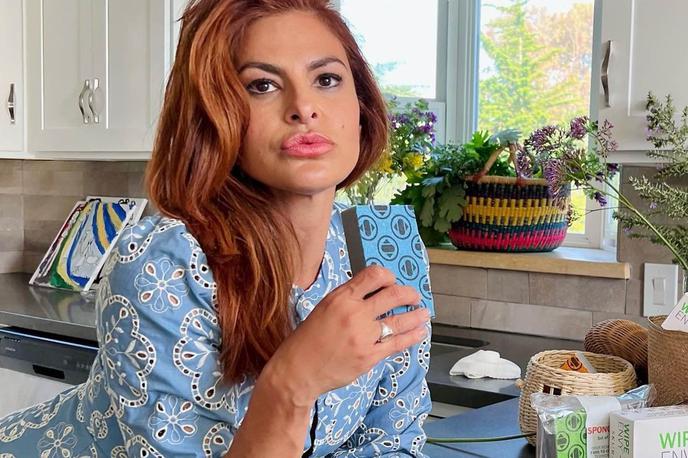 Eva Mendes | Eva Mendes pravi, da ji dermaplaning izvajajo vsaka dva dneva. | Foto Profimedia