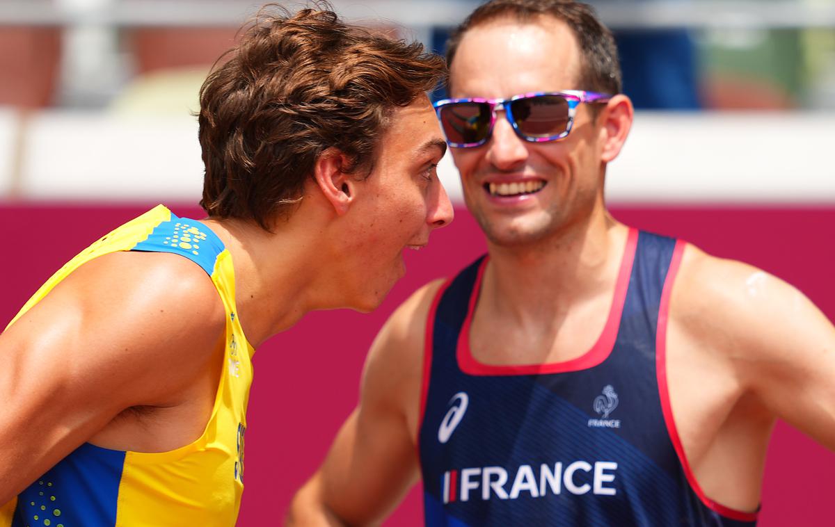 Armand Duplantis Renaud Lavillenie | Armand Duplantis in Renaud Lavillenie bosta v torkovem finalu lovila kolajne. | Foto Reuters