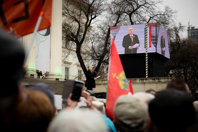 Orban je spet kritiziral Bruselj zaradi vojaške pomoči Ukrajini. | Foto: Reuters