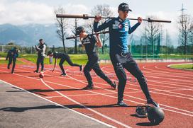 Skakalci trening Kranj priprave