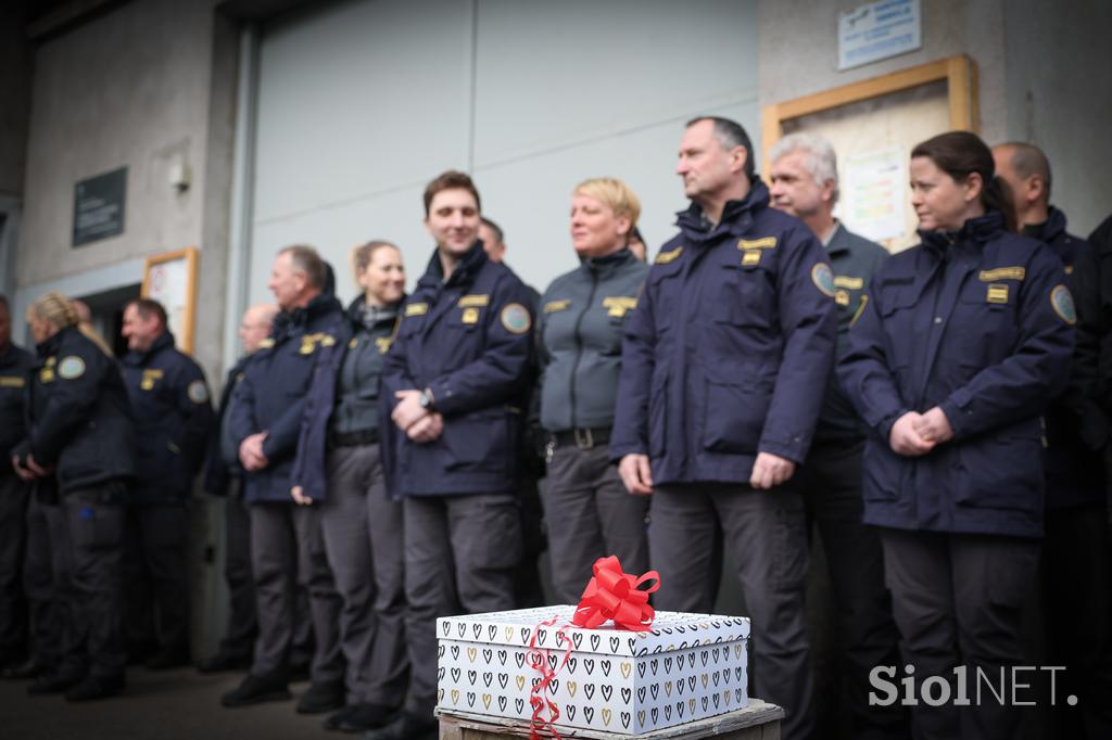 Protest pravosodnih policistov na Povšetovi