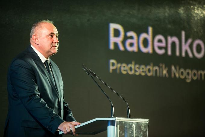 "Izbrana napoved uspeha, ki bi jo posebej poudaril, je nedvomno organizacija Eura v futsalu in nastop slovenske reprezentance na njem," je predsednik NZS Mijatović prepričan, da bo Slovenija prihodnje leto gostila imeniten turnir. Čestital je prejšnjem selektorju Srečku Katancu in dejal, da niso bile upravičene vse kritike, ki jih je bil deležen. | Foto: Vid Ponikvar