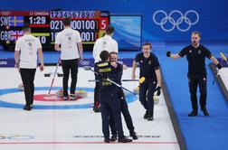 Švedi do premiernega olimpijskega naslova v curlingu