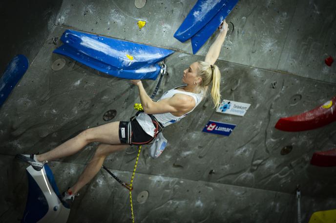 Janja Garnbret Plezanje Kranj | Med članicami je suvereno slavila Janja Garnbret, ki je edina v finalu dosegla vse štiri vrhove. | Foto Ana Kovač