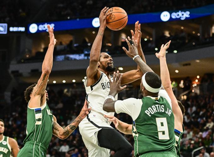 Kevin Durant je na lestvici "Kia MVP Ladder" prehitel 23-letnega slovenskega asa. | Foto: Reuters