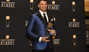 Patrick Mahomes najkoristnejši igralec sezone ameriškega nogometa