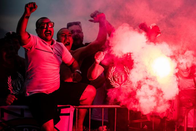 NK Mura, NK Nafta, pokal Slovenije, finale | Navijači Mure so za veselico poskrbeli že na Brdu pri Kranju. V Murski Soboti se obeta še veliko bolj nora.