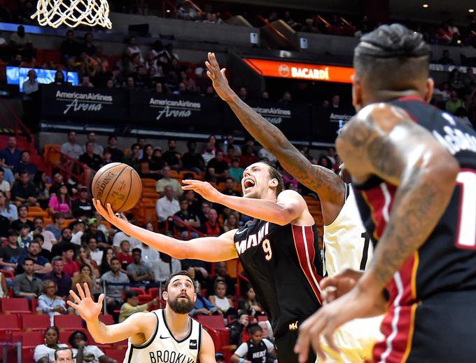 Kelly Olynyk je k zmagi Miamia nad Brooklynom prispeval 25 točk. | Foto: Reuters