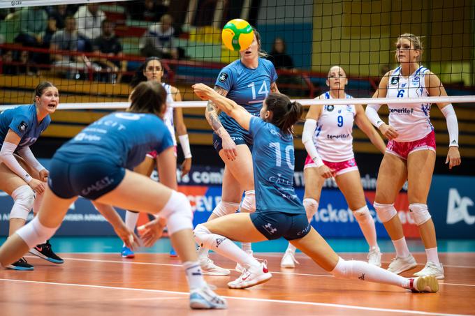 Kamničanke za finale z GEN-I Volley, Mariborčanke s Šempetrom. | Foto: Matic Klanšek Velej/Sportida