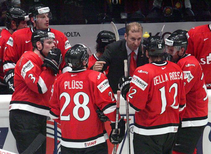 Kruger je med drugim debelo desetletje vodil Švico, bil svetovalec kanadskega trenerskega štaba, vodil Edmonton Oilers ... | Foto: Reuters