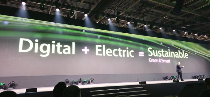 Digitalizacija in elektrifikacija vodita v trajnost, je prepričan glavni izvršni direktor družbe Schneider Electric Peter Herwick. | Foto: Srdjan Cvjetović