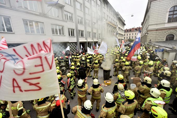 Gasilci protest | Foto: STA ,