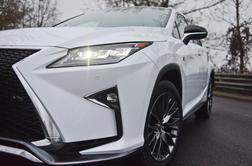 Lexus RX – Za Slovence bo zanimiv najdražji