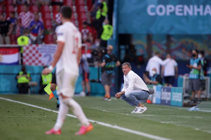 "Švicarji niso ekipa, ki bi brezglavo krenila v tekmo, točno vedo, kaj počnejo v vsakem trenutku igre," s pohvalami na račun tekmeca ni skoparil španski selektor Luis Enrique | Foto: Reuters