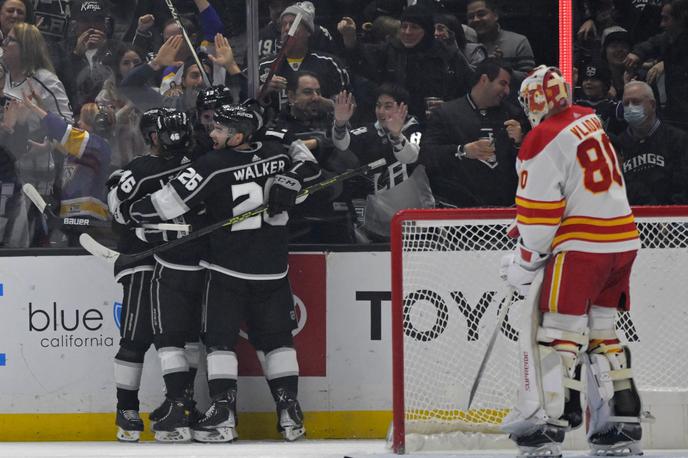 Los Angeles Kings | Kralji so za četrto zaporedno zmago v podaljšku premagali Calgary. | Foto Guliverimage