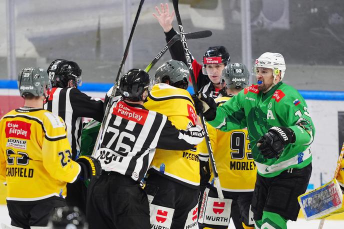 HK SŽ Olimpija - Pustertal | Pustertal, ki je v kvalifikacijah za končnico lige Ice izločil ljubljansko Olimpijo, se je prebil v polfinale. | Foto www.alesfevzer.com