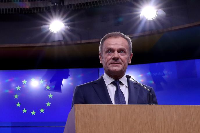 Donald Tusk | EU "stoji za dogovorom EU-Mercosur, a si je težko predstavljati ratifikacijo, dokler brazilska vlada dovoljuje uničevanje" Amazonije, je še pred uradnim začetkom vrha G7 v francoskem Biarritzu povedal Tusk. | Foto Reuters