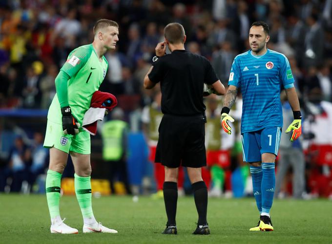 Angleški junak Jordan Pickford je pod brisačo skrival pomembne informacije.
 | Foto: Reuters