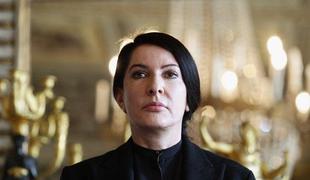 Video: Marina Abramović govori o svojem najtežjem performansu. Kako daleč gre lahko občinstvo?