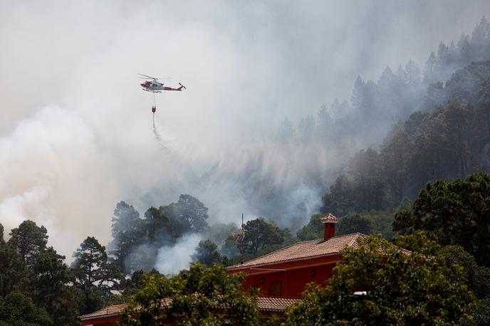 Tenerife | Požar je izbruhnil v času, ko je Kanarske otoke zajel vročinski val. | Foto Reuters