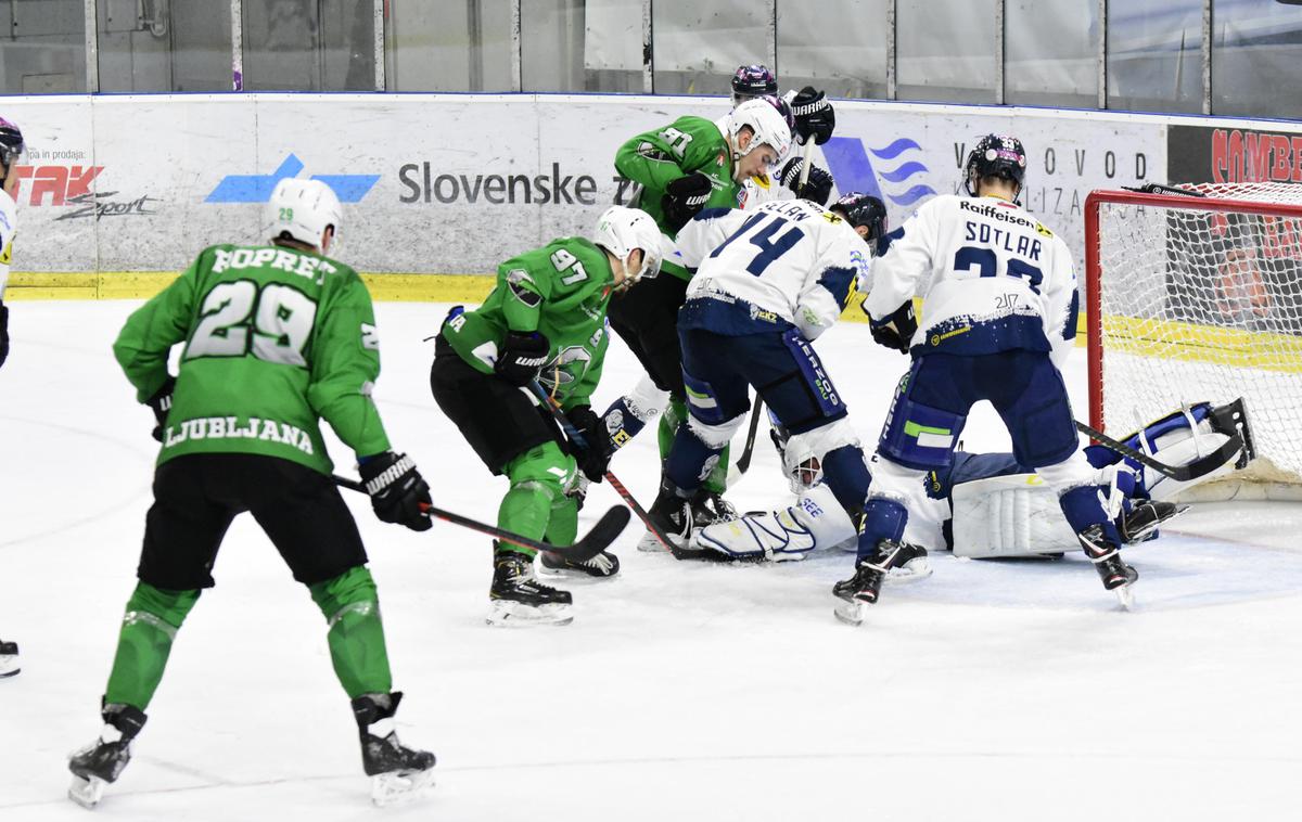 Jure Sotlar | Jure Sotlar je v četrtek spet drsal na njemu dobro znanem tivolskem ledu in z Zell am Seejem priznal premoč zmajem, katerih član je bil dolga leta. | Foto Eva Brili Grebenar