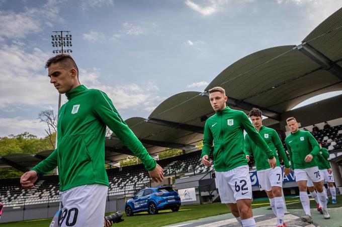 Nogometaši Olimpije so v nedeljo ostali praznih rok na derbiju 30. kroga Prve lige Telekom Slovenije. | Foto: Blaž Weindorfer/Sportida