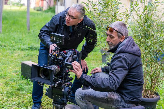 "Snemanje je kot mozaik. Vsak snemalni dan je pomemben, da se na koncu zgodi magija na filmu," je povedal režiser Marko Naberšnik. | Foto: Luka Matijevec, Perfo