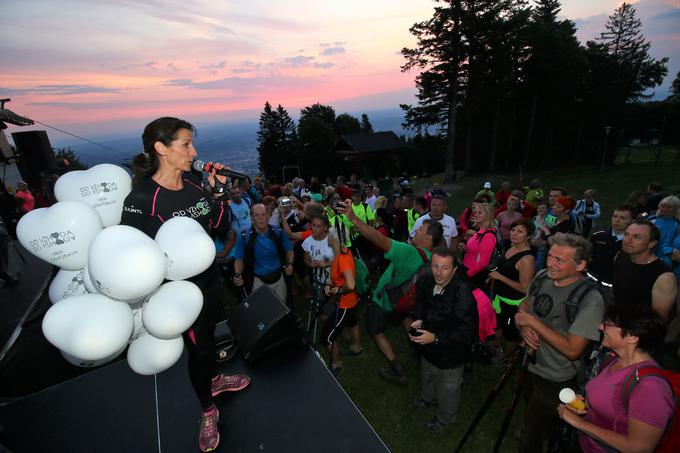 Na Mariborsko Pohorje so danes zgodaj zjutraj priromali Slovenci od blizu in daleč. Od najdlje je prišla Slovenka, ki živi v Dachauu v Nemčiji. | Foto: Mediana