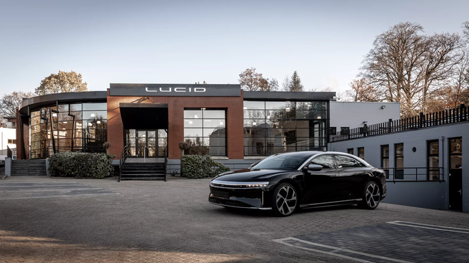 Obe različici dream edition staneta več kot 200 tisoč evrov.  | Foto: Lucid Motors