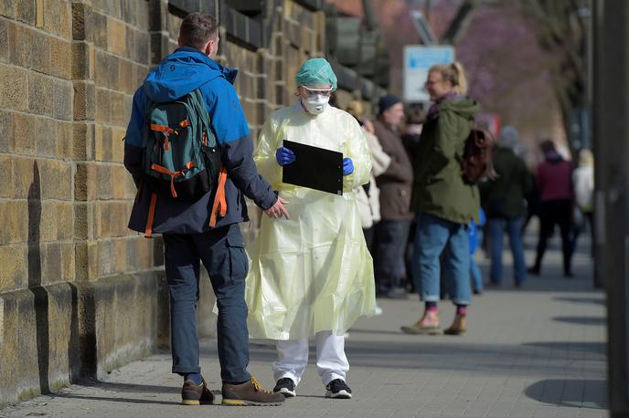 Koronavirus nemčija | Nemci so po navedbah Inštituta Robert Koch vstopili v četrti val epidemije. | Foto Reuters