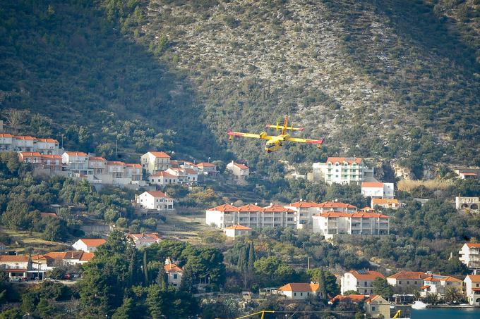 Canadair CL-415 - gašenje z letalom | Foto: Jure Gregorčič