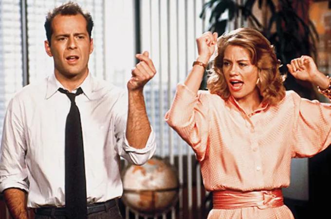 Bruce Willis in Cybill Shepherd v seriji Delo na črno (Moonlighting). | Foto: 