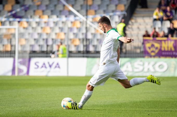 Spoštuje NK Maribor in rojstno mesto. | Foto: Blaž Weindorfer/Sportida