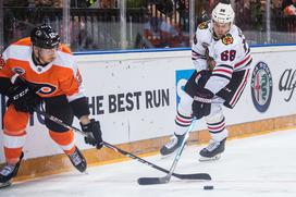 Chicago Blackhawks - Philadelphia Flyers NHL v Pragi 2019