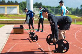 Slovenski skakalci trening Kranj