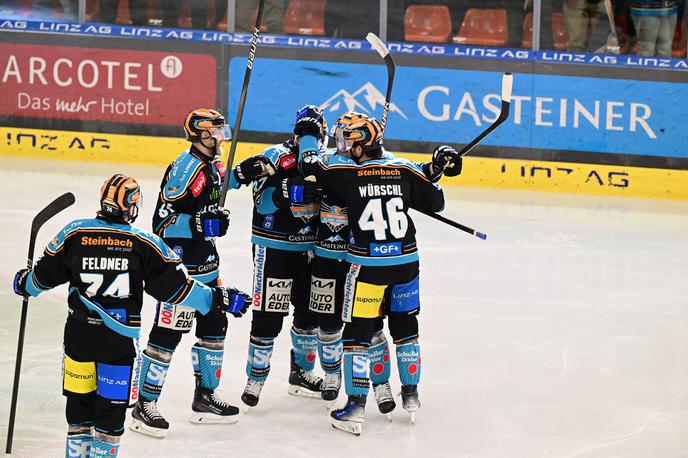 Black Wings Linz | Kot zadnji si je vozovnico v polfinale zagotovil Linz | Foto BWL / Eisenbauer