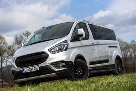 Ford transit custom trail