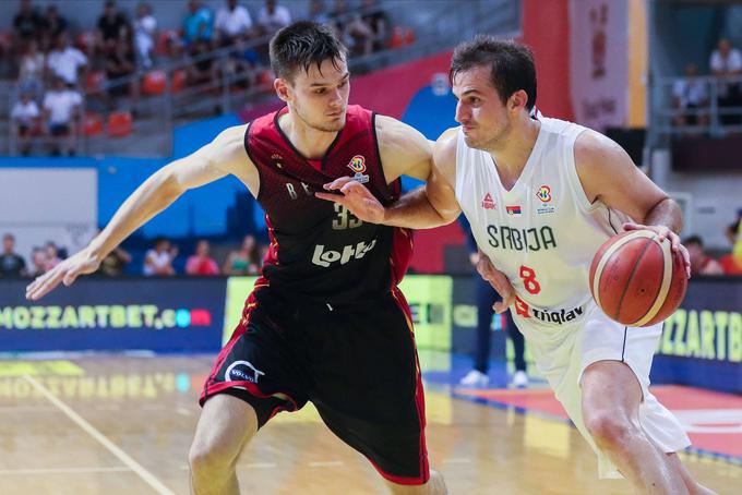 Nemanja Bjelica ima težave s poškodbo mečne mišice, ki jo je utrpel v sredini avgusta proti reprezentanci Črne gore. | Foto: Guliverimage/Vladimir Fedorenko