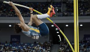 Duplantis spet napadel svetovni rekord, tokrat neuspešno