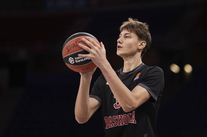 Vit Hrabar Baskonia | Vit Hrabar je dočakal prve sekunde na parketu evrolige. | Foto Guliverimage