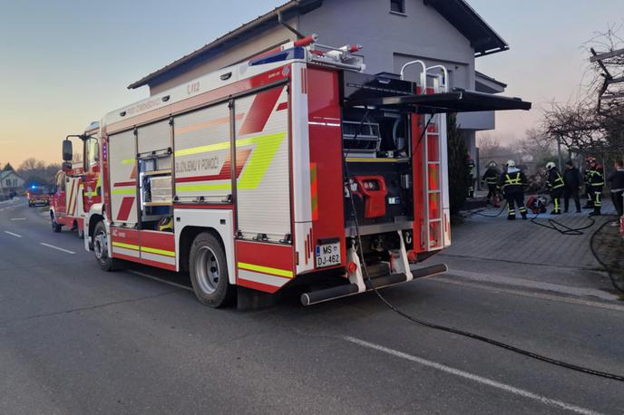 Gasilci, požar | Na kraju so posredovali gasilci PGD Črenšovci in PGD Gornja Bistrica. | Foto PGD Črenšovci/Facebook