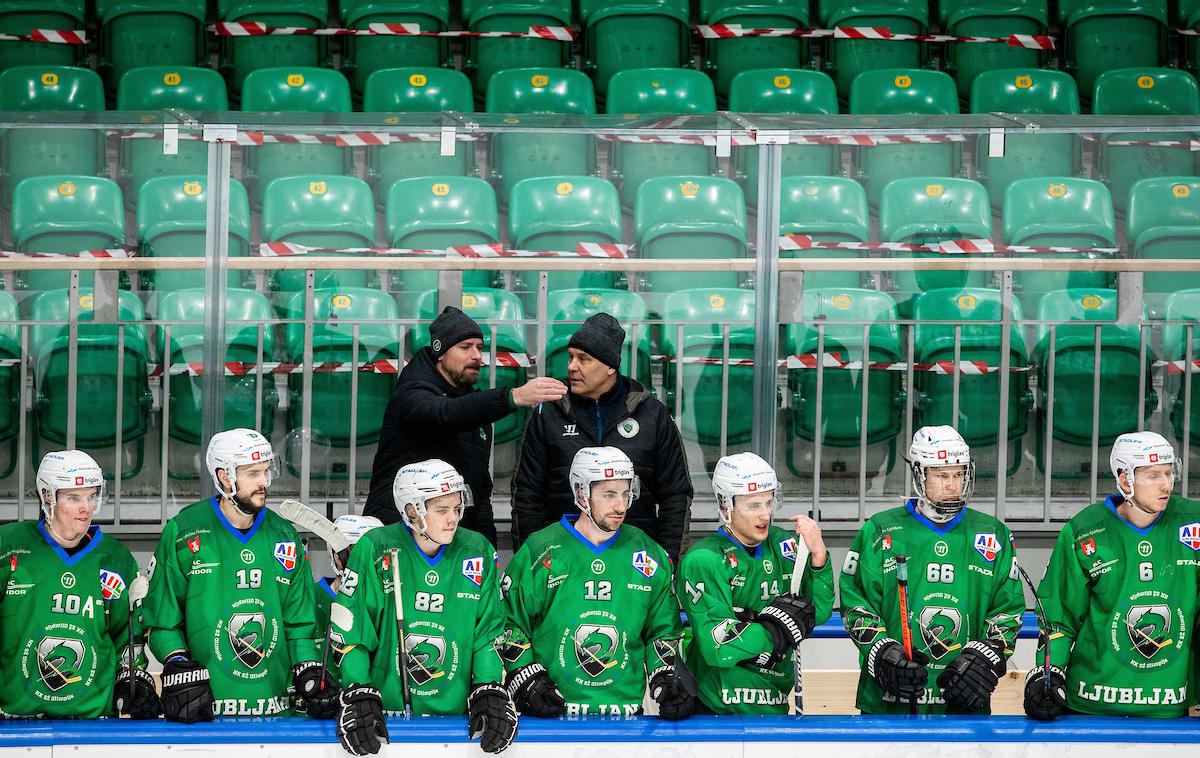 HK Olimpija Fassa 16. februar 2021 Matic Kralj Raimo Summanen | Hokejisti Olimpije bodo finale Alpske lige proti Asiagu začeli v torek ob 20. uri na domačem ledu. Igrajo na tri zmage. | Foto Vid Ponikvar/Sportida