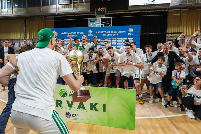 Cedevita Olimpija Helios | Cedevita Olimpija je v četrti finalni tekmi nadigrala košarkarje Heliosa kar za 28 točk. | Foto Matej Povše/Sportida