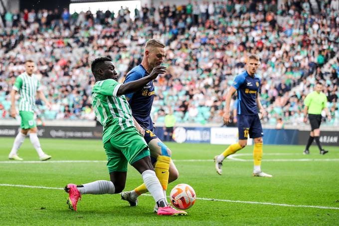 Olimpija se je nazadnje s Celjem pomerila 20. maja. To je bil zadnji krog sezone, po katerem so zmaji prejeli "kanto" za naslov prvaka. Ljubljančani so izgubili z 0:2. | Foto: Matic Klanšek Velej/Sportida