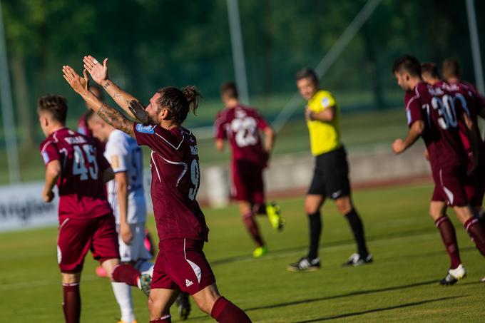 Triglavani bodo morali na prvo zmago še počakati. | Foto: Grega Valančič/Sportida