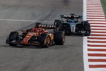 VN Bahrajna Charles Leclerc Ferrari George Russell Mercedes