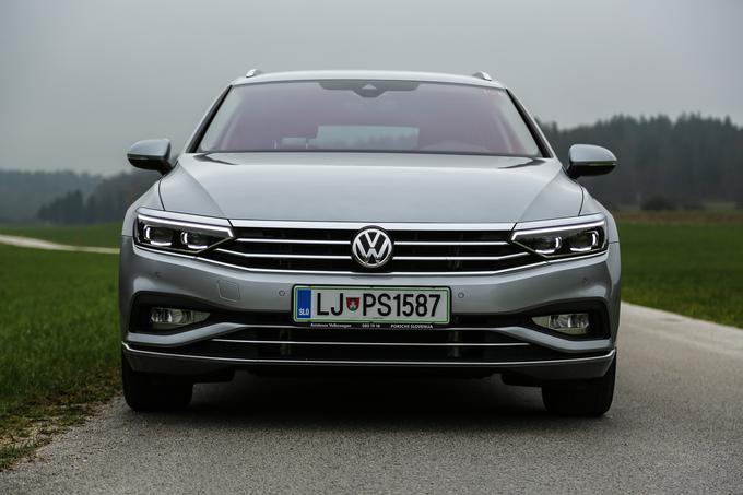 Volkswagen bo zaradi proizvodnih omejitev in slabše prodaje po za zdaj še neuradnih podatkih prenehal izdelovati limuzinsko različico passata. Leta 2023 naj bi se poslovil tudi arteon. | Foto: PRIMA