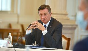 Kaj meni Pahor o obveznem cepljenju?