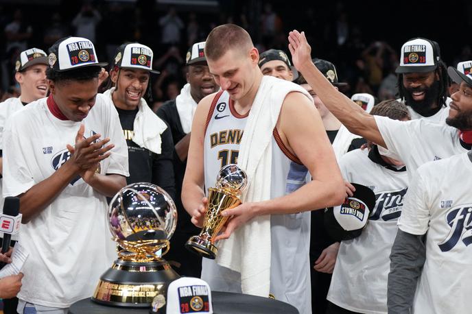 Denver Lakers | Denver Nuggets so se na krilih Nikole Jokića prvič v zgodovini franšize prebili do velikega finala lige NBA. Veselja ni skrival niti slovenski reprezentant Vlatko Čančar (levo). | Foto Reuters